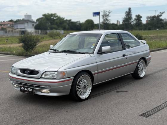 FORD ESCORT 1.8 I GLX 8V GASOLINA 2P MANUAL FORD ESCORT 1.8 I GLX 8V GASOLINA 2P MANUAL